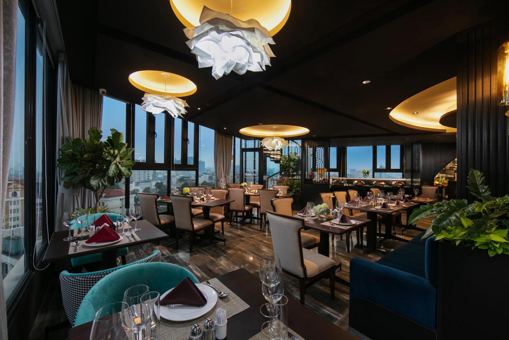 May De Ville Corner Hotel Hanoi Bagian luar foto