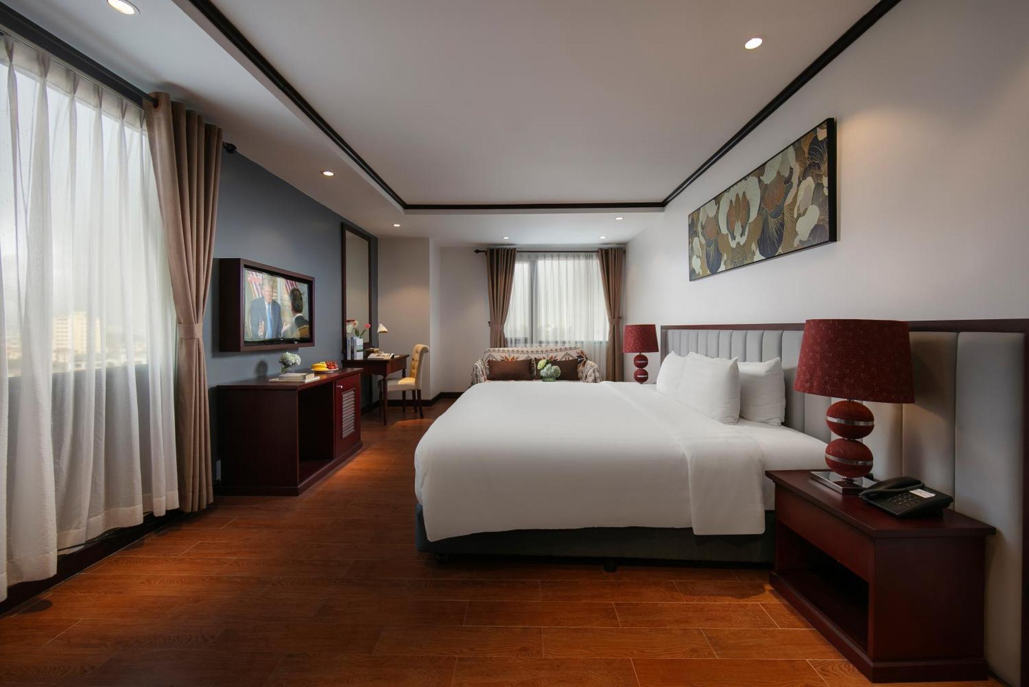 May De Ville Corner Hotel Hanoi Bagian luar foto