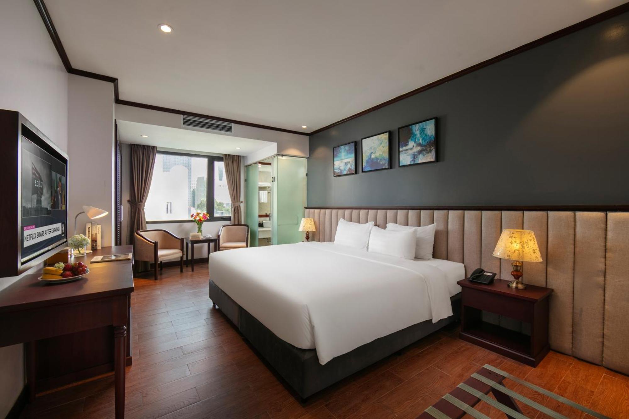 May De Ville Corner Hotel Hanoi Bagian luar foto