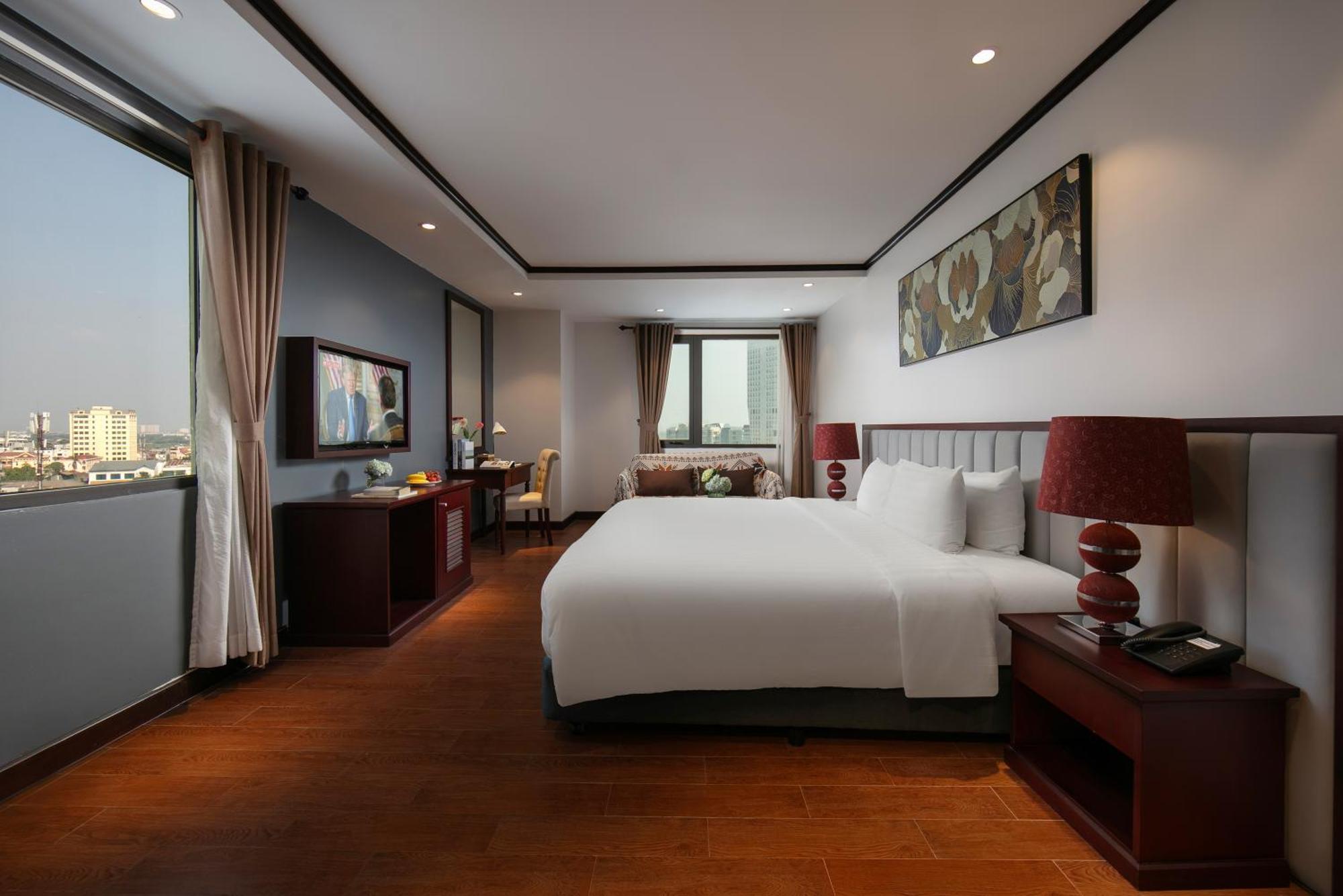 May De Ville Corner Hotel Hanoi Bagian luar foto